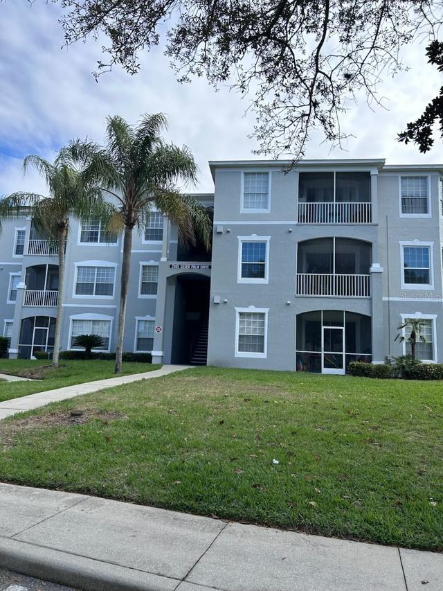 2305 Silver Palm Dr. #302, Kissimmee, FL 34747