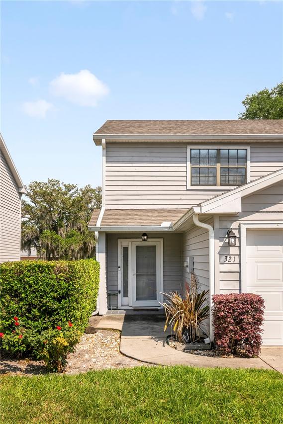 321 Orange Blossom Dr., Winter Haven, FL 33880
