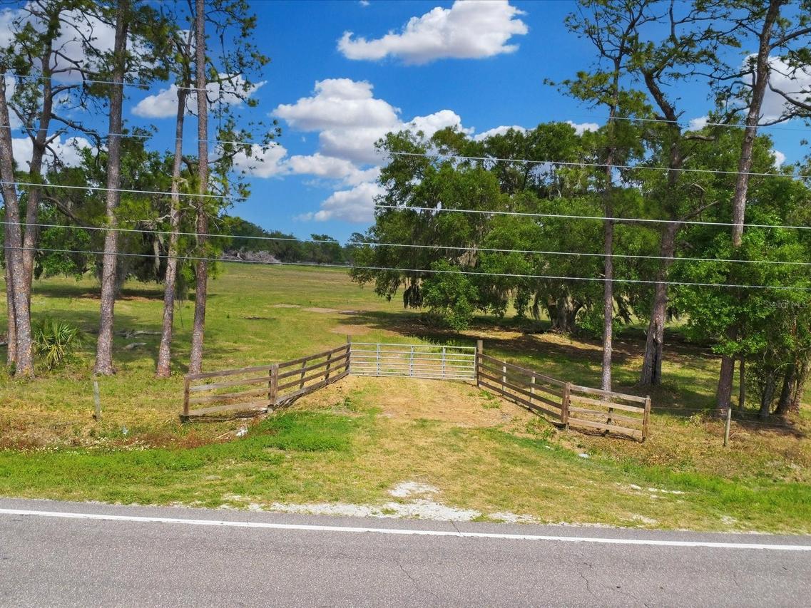 County Road 469, Center Hill, FL 33514