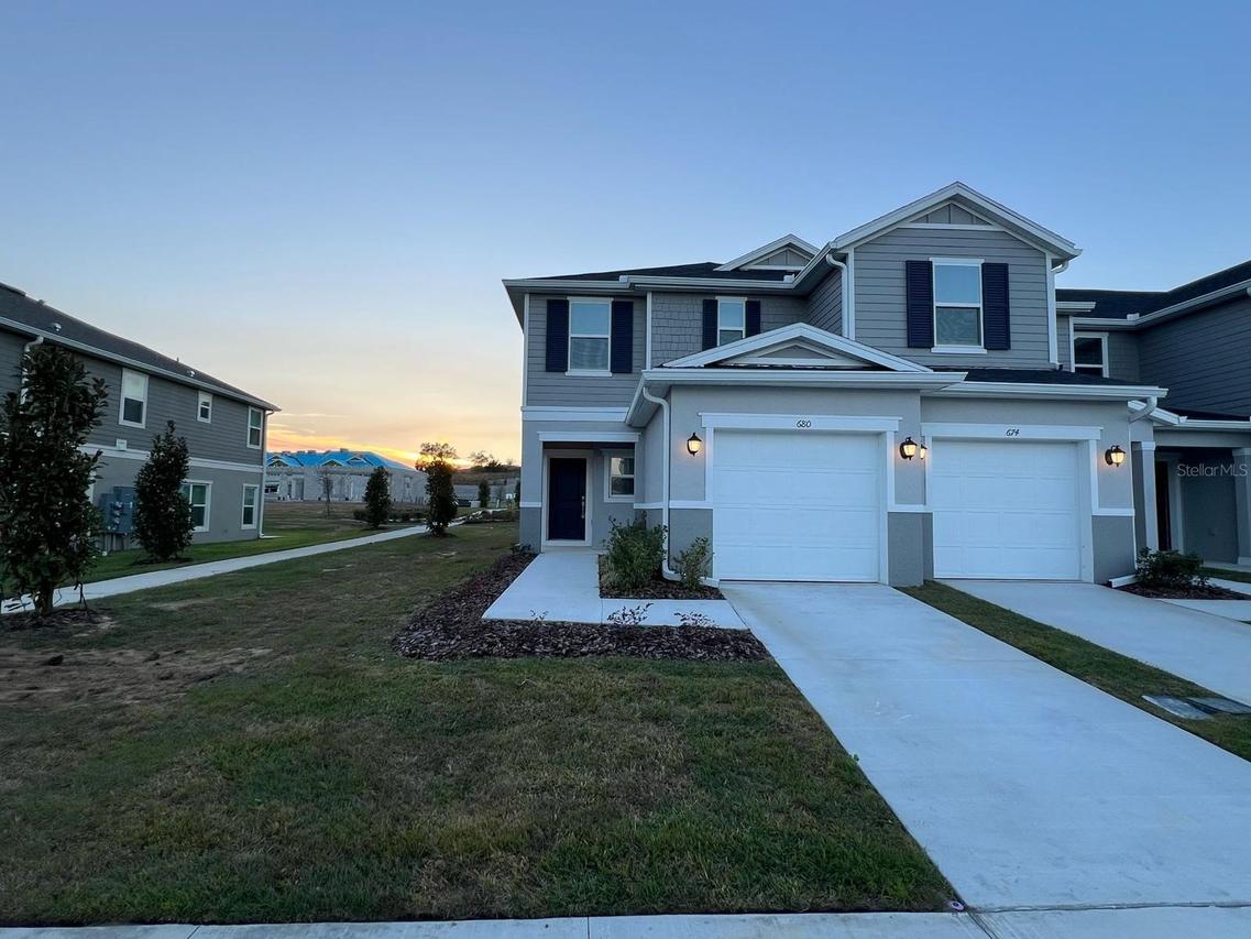 680 Stoney Point Cir., Davenport, FL 33896