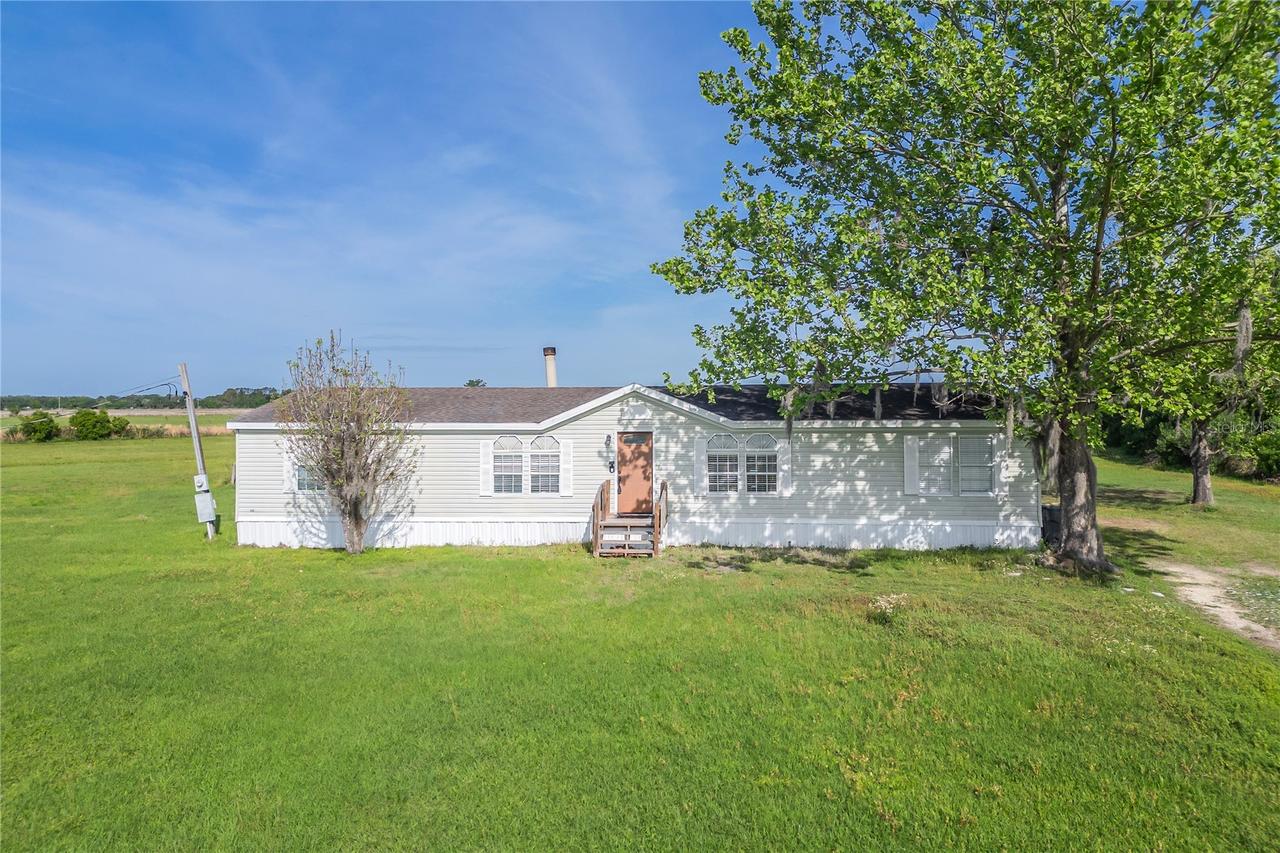 4425 Roundup Dr., Polk City, FL 33868