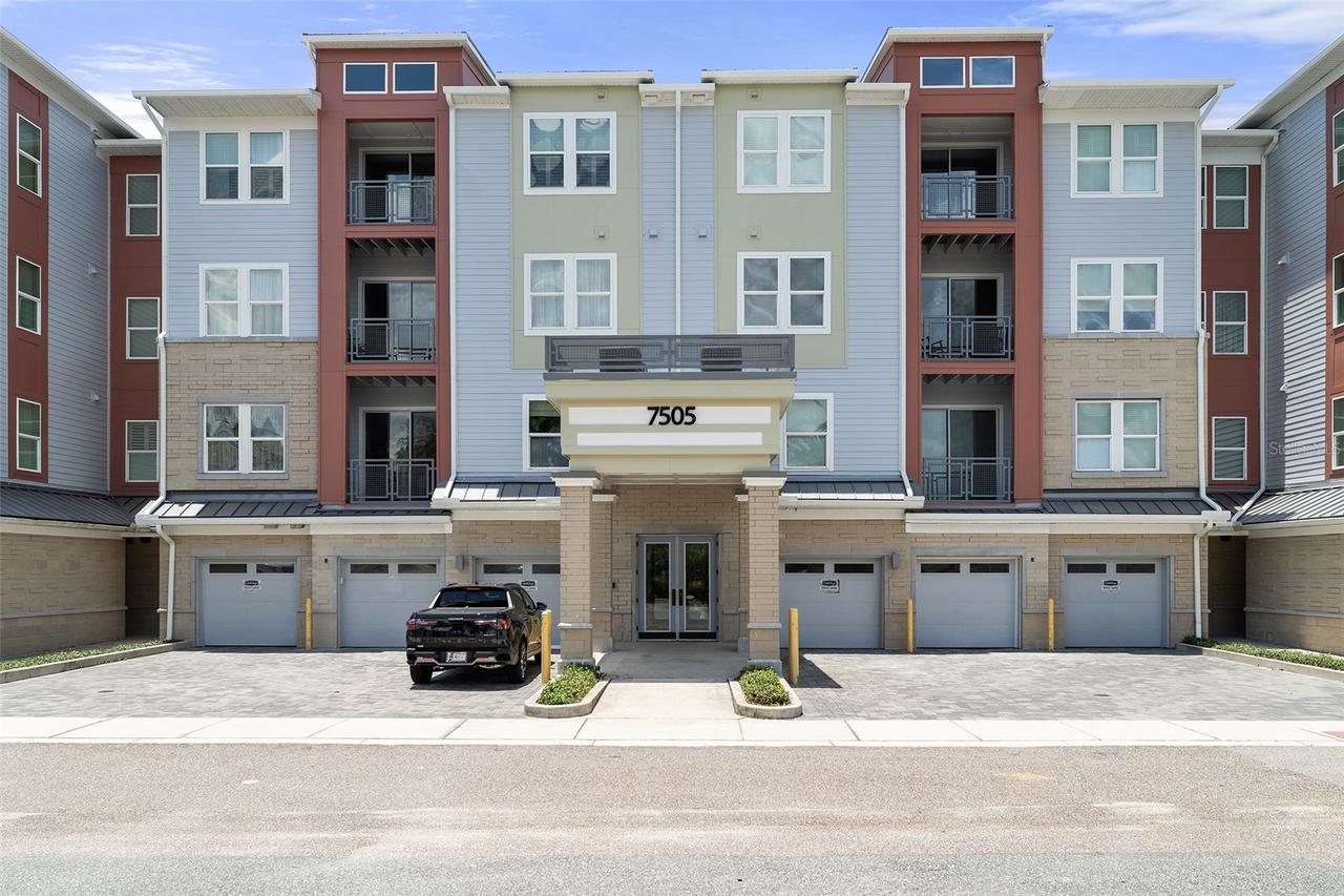 7505 Laureate Blvd #2208, Orlando, FL 32827