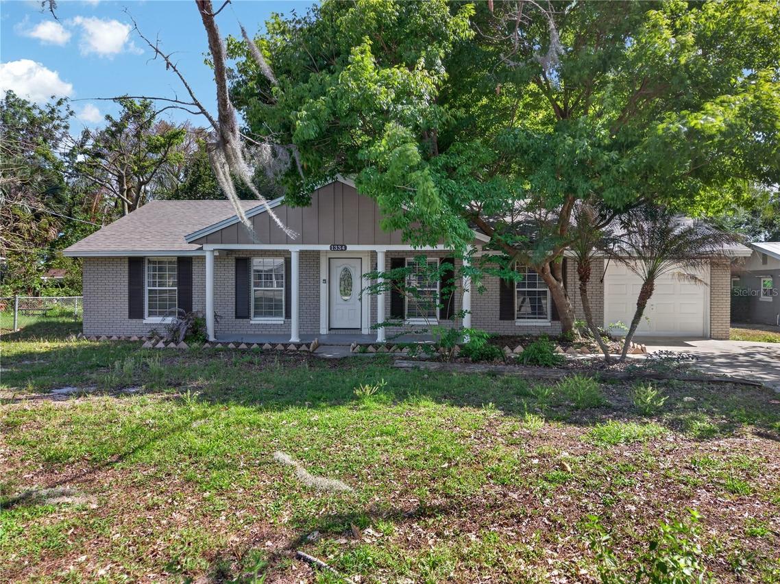 1334 Stately Oaks Dr., Winter Haven, FL 33881