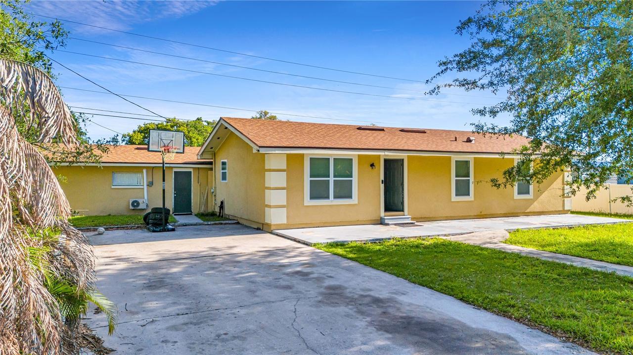 4325 Lake Ave., Kissimmee, FL 34746