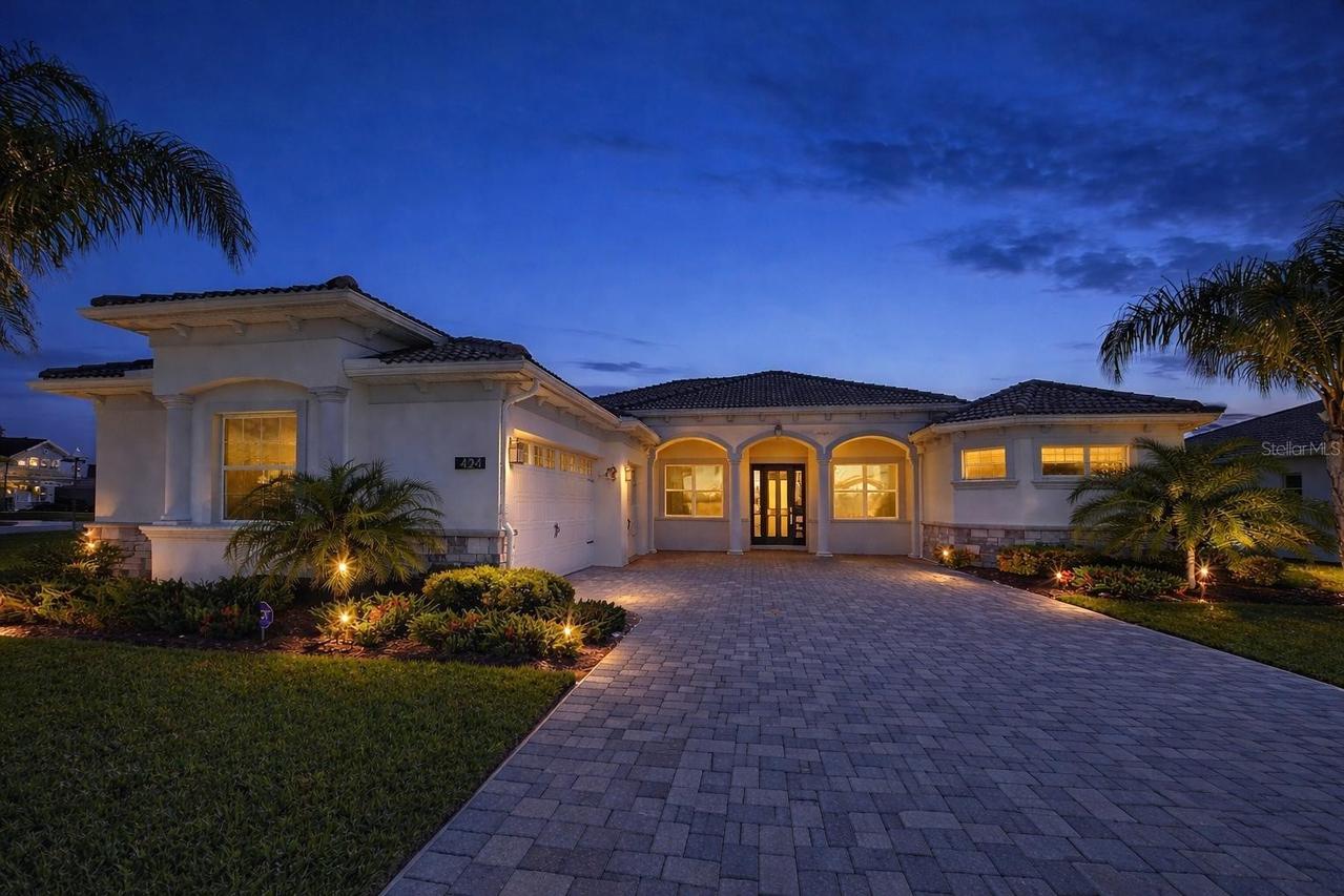 1424 Olympic Club Blvd, Davenport, FL 33896