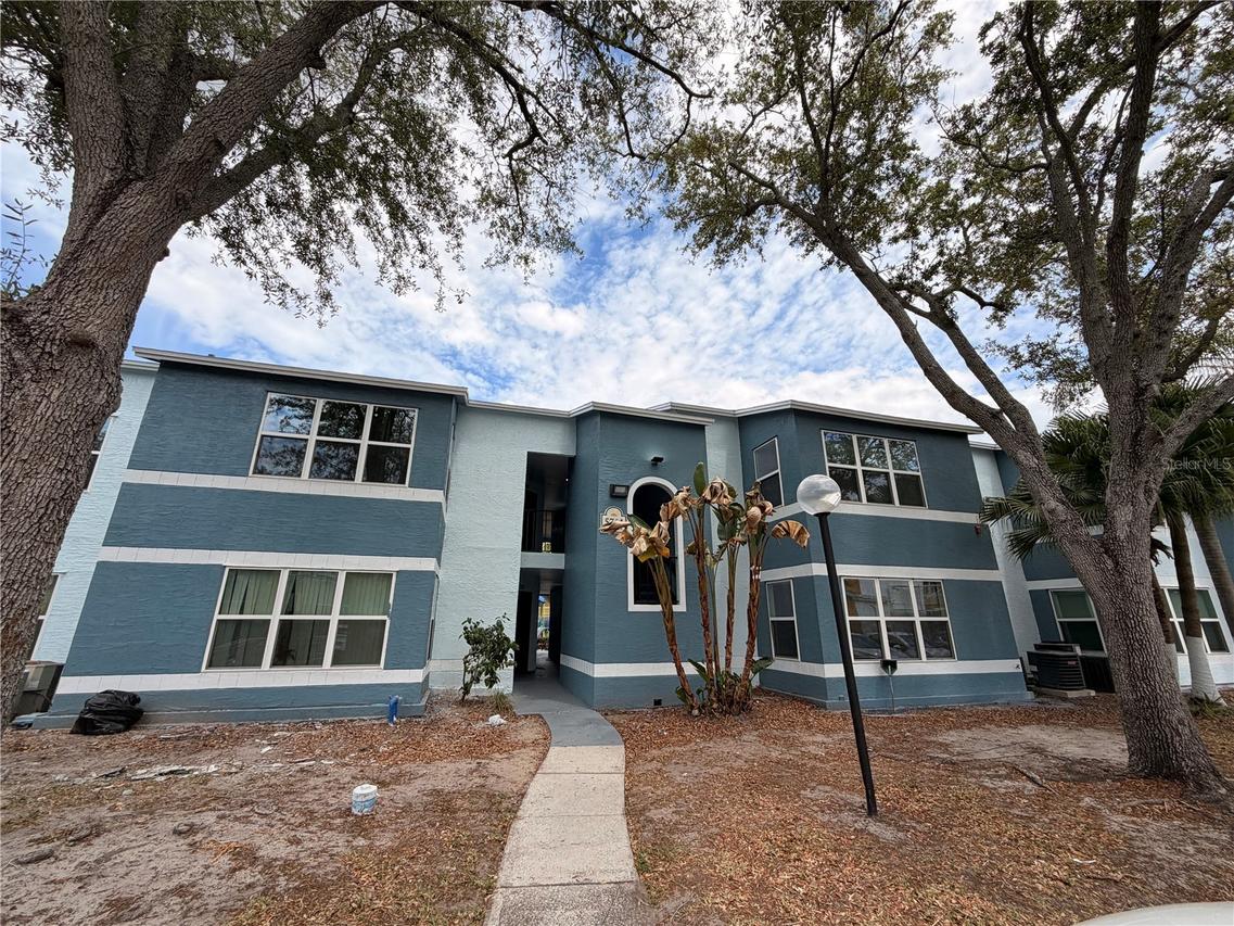 5761 Gatlin Ave. #526, Orlando, FL 32822
