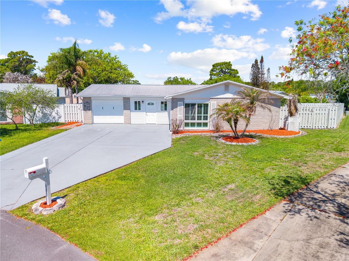 683 John Hancock Ln., West Melbourne, FL 32904