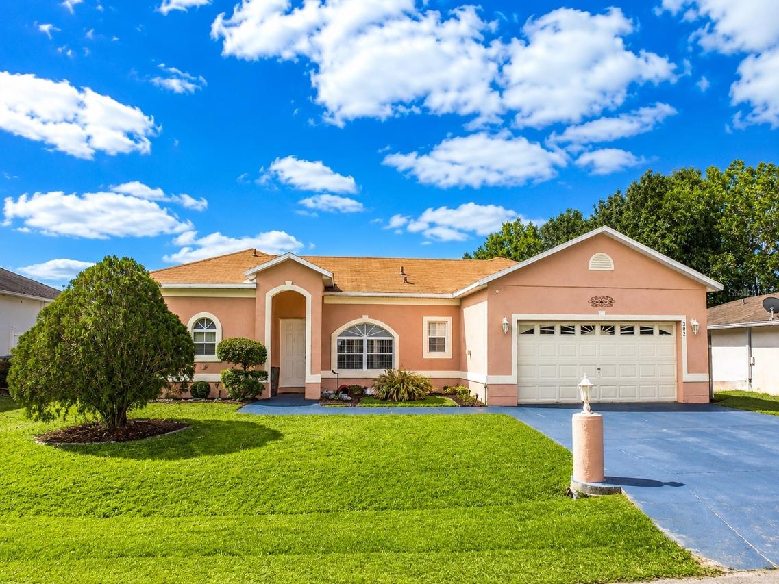 302 Ferrara Ct., Kissimmee, FL 34758