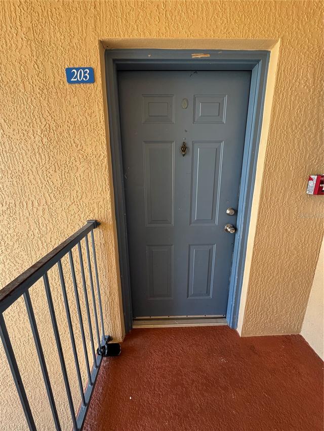 495 Las Cortes Ln. #203, Orlando, FL 32824