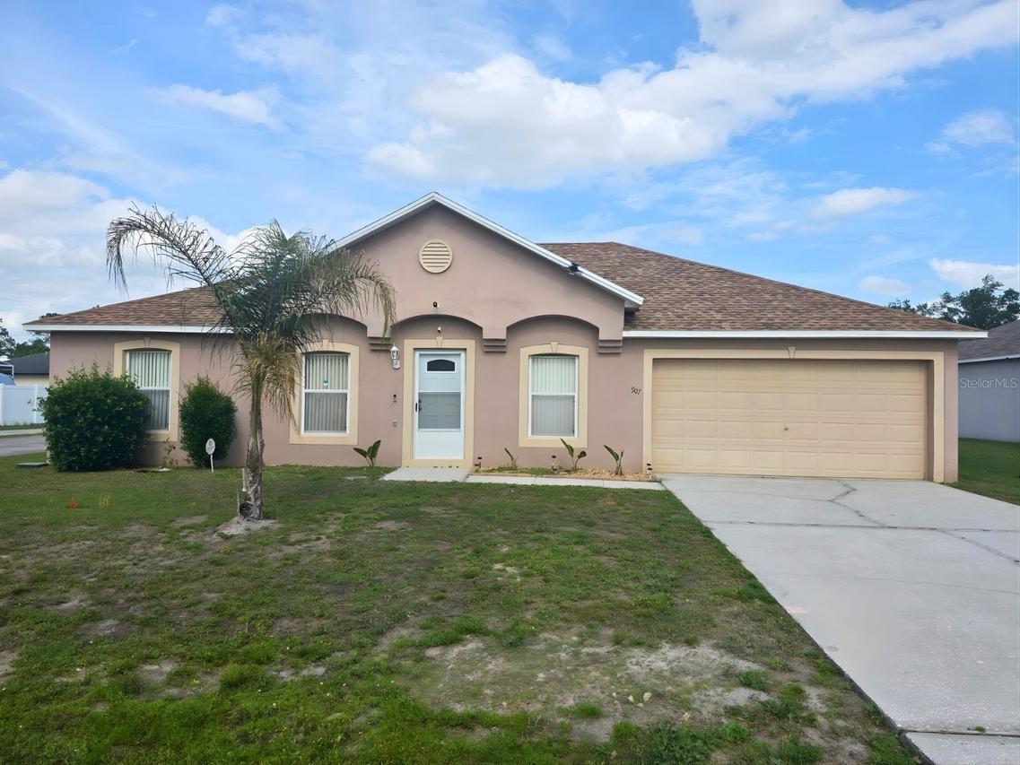 907 Stockport Dr., Kissimmee, FL 34758