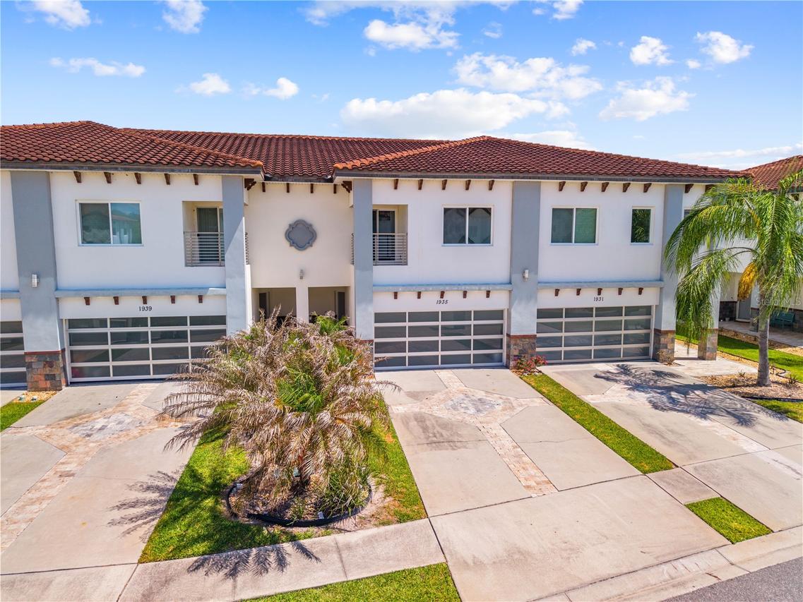 1935 Greenbriar Ter., Davenport, FL 33837