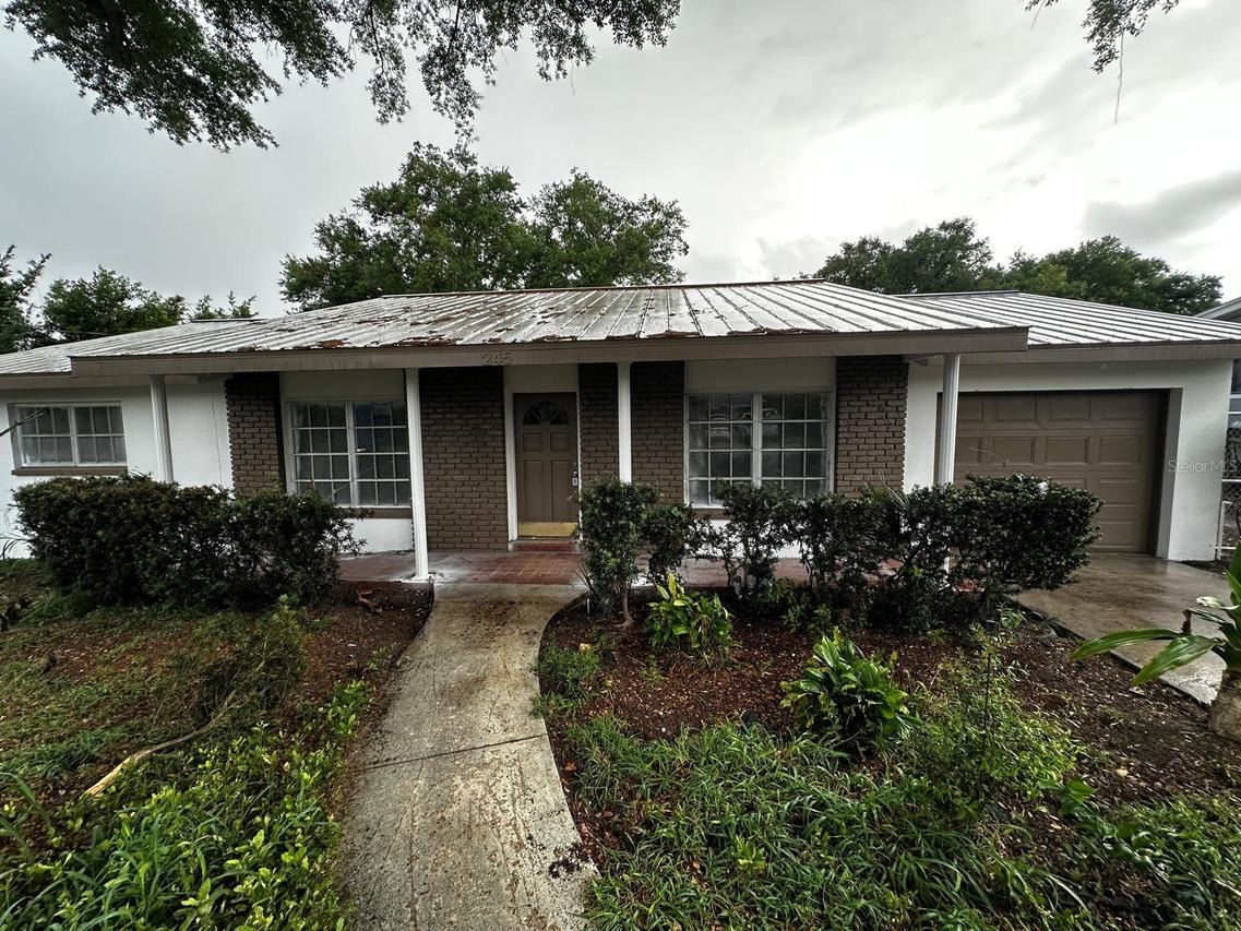 245 16th St., Winter Haven, FL 33881