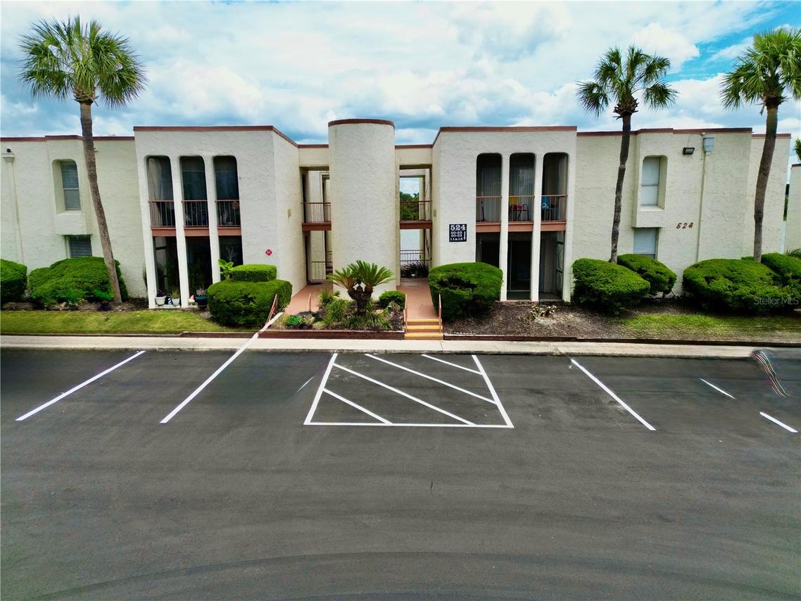 524 Orange Dr. #11, Altamonte Springs, FL 32701