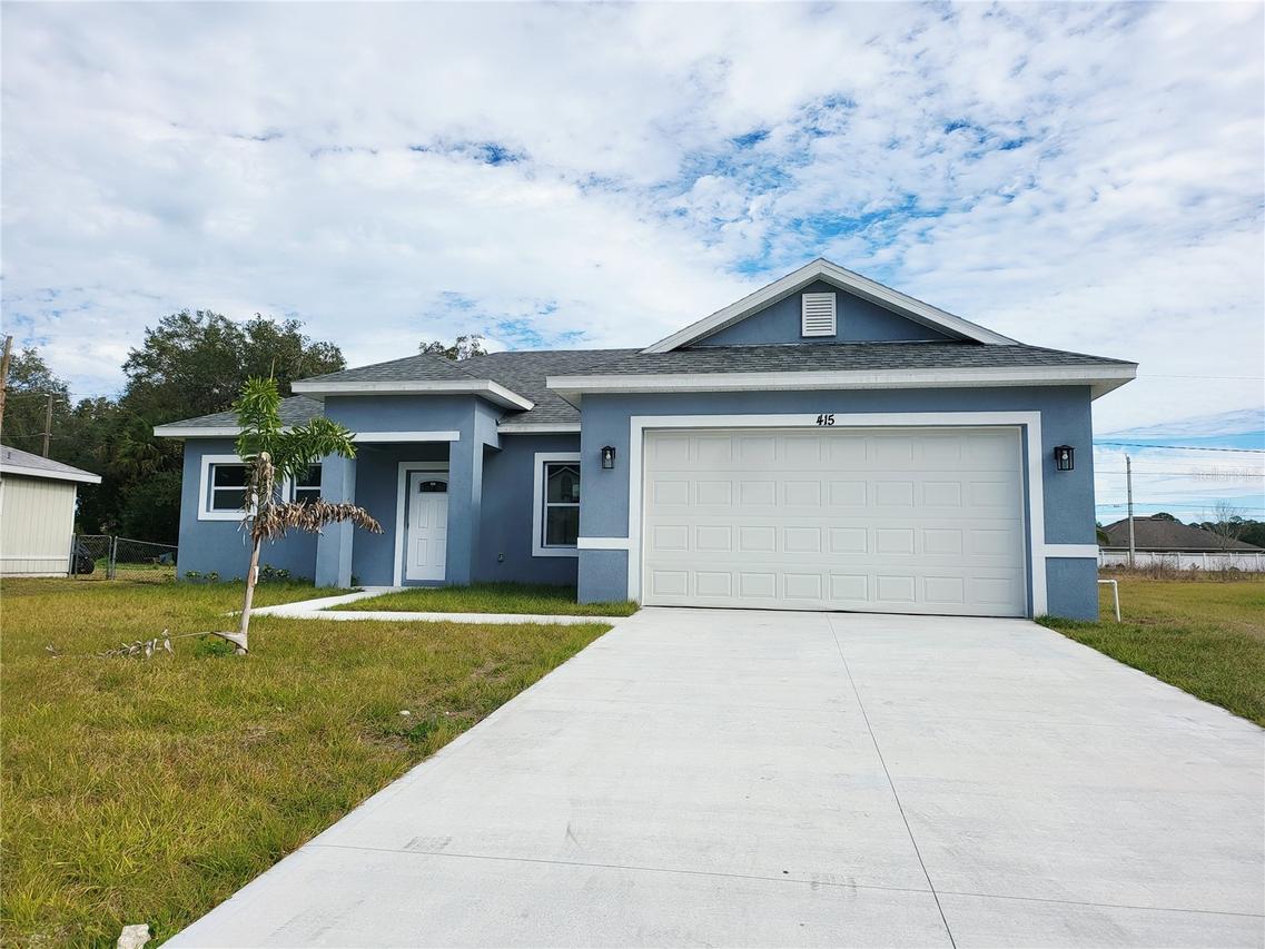 415 Tonklin Rd., Palm Bay, FL 32908