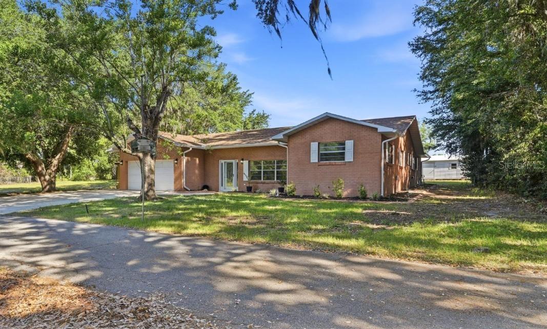 33201 Coventry Dr., Leesburg, FL 34788