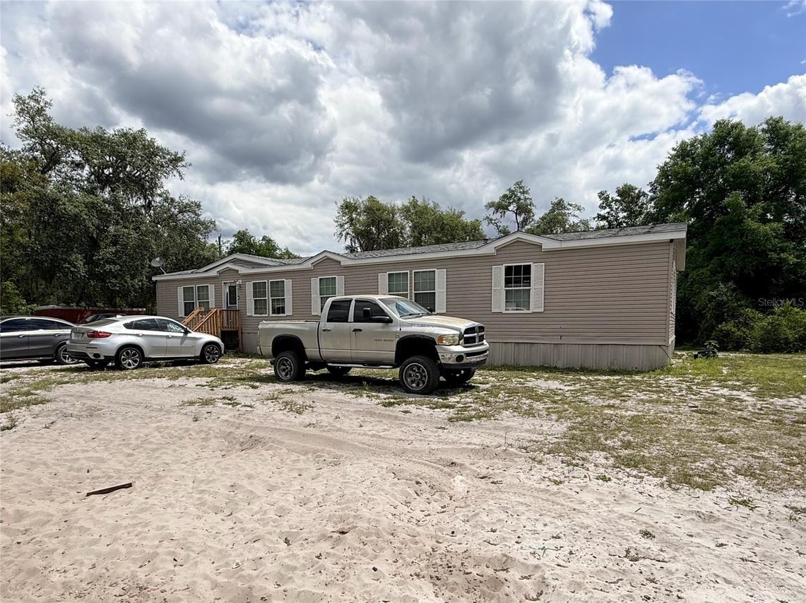 21520 SE 147th Ln., Umatilla, FL 32784