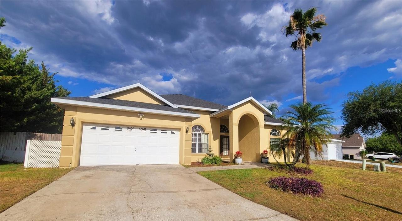 10 Nevada Loop Rd., Davenport, FL 33897