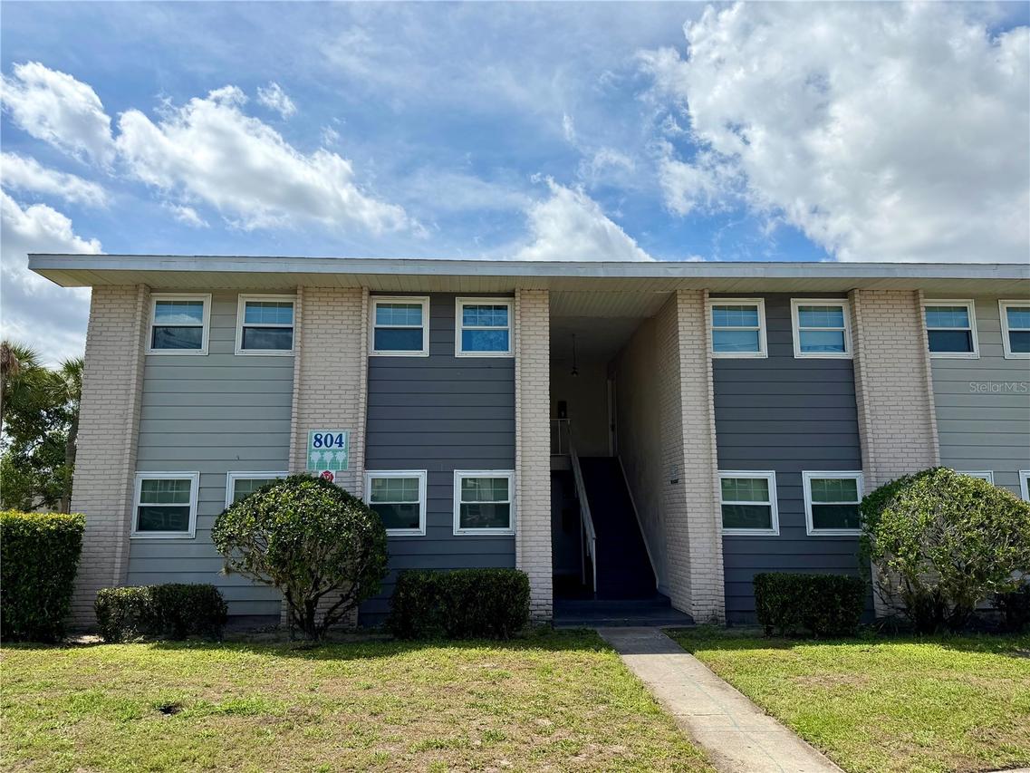 804 Sky Lake Cir. #B, Orlando, FL 32809