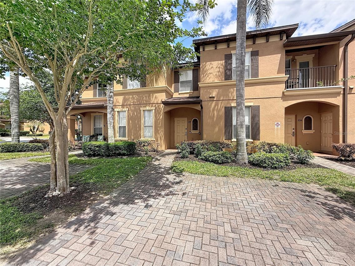 244 Capri Dr., Davenport, FL 33897