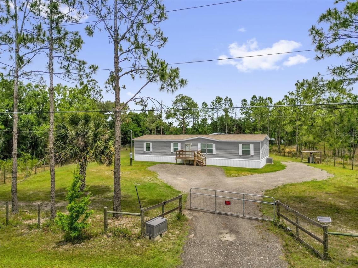 9165 Luna Dr., St Cloud, FL 34773