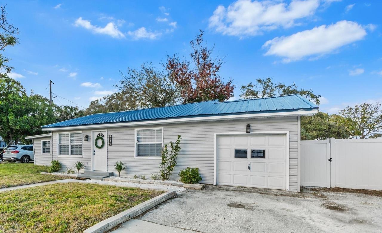 7799 46th Ave N, St Petersburg, FL 33709