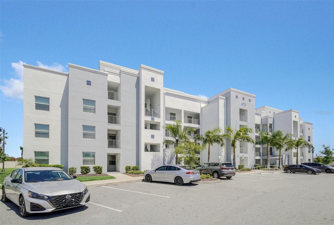 4721 Clock Tower Dr. #304, Kissimmee, FL 34746