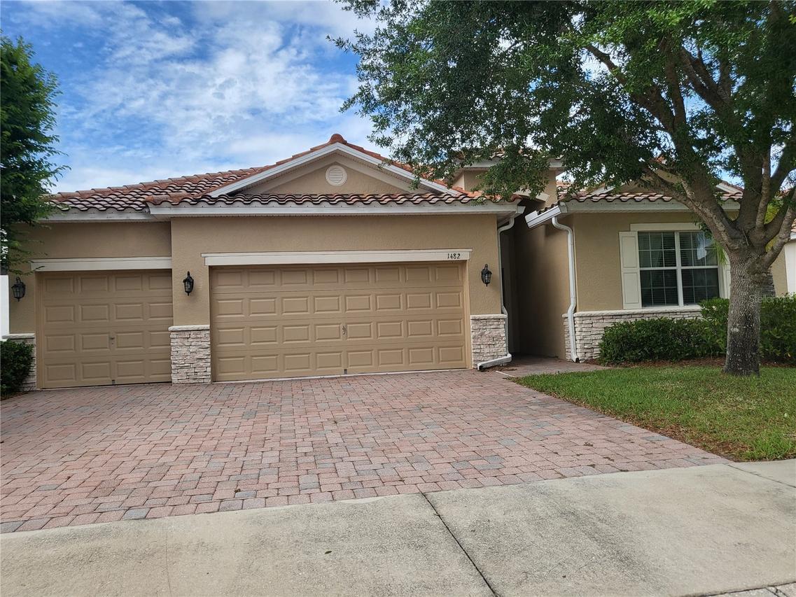 1482 Lake Side Ave., Davenport, FL 33837