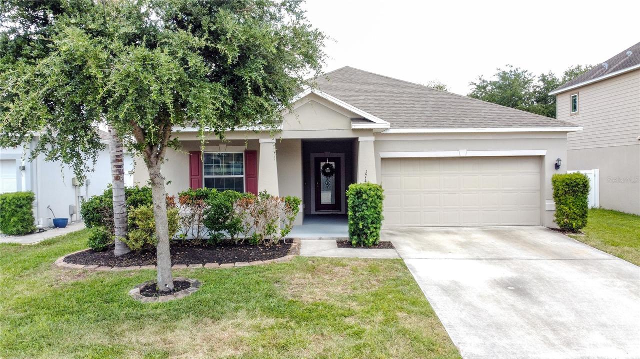 174 Cambria Grove Cir., Davenport, FL 33837