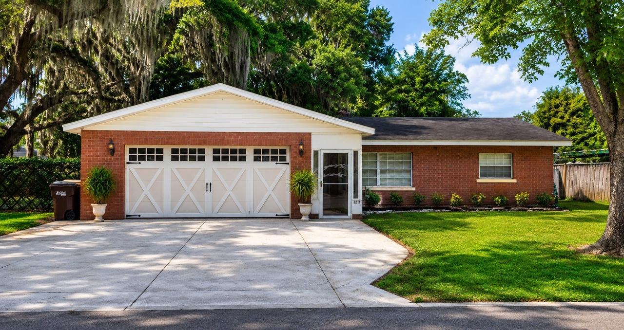 1215 E Lakeshore Blvd., St Cloud, FL 34769