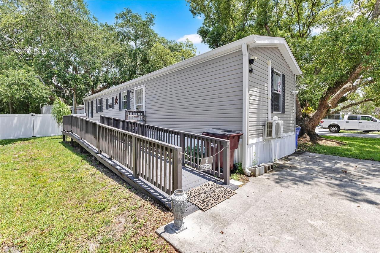 2000 Palm St., St Cloud, FL 34769
