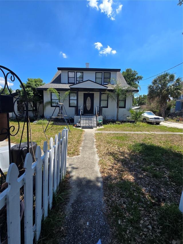 820 Avenue Z, Winter Haven, FL 33881