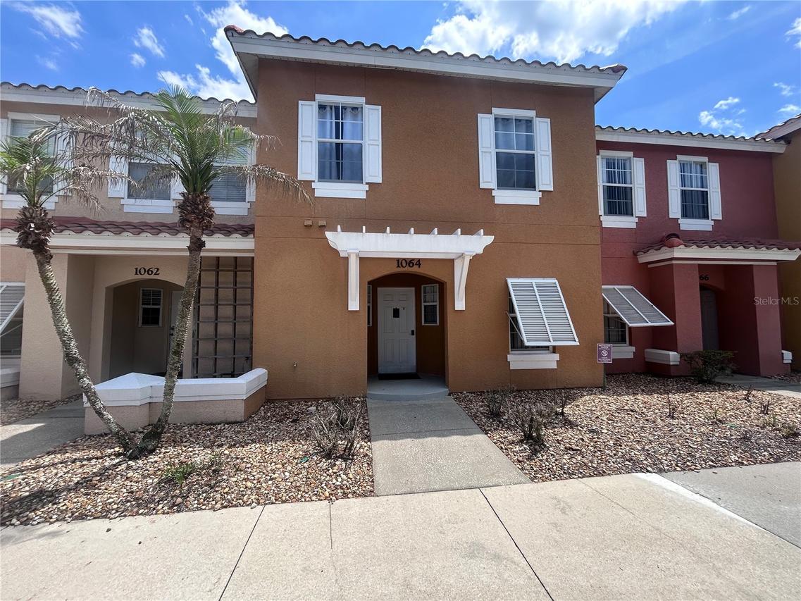 1064 Park Ridge Cir., Kissimmee, FL 34746