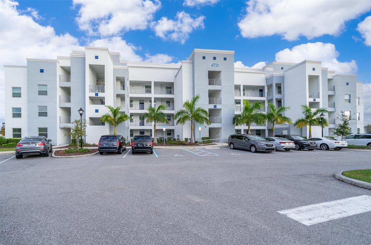 4731 Clock Tower Dr. #206, Kissimmee, FL 34746