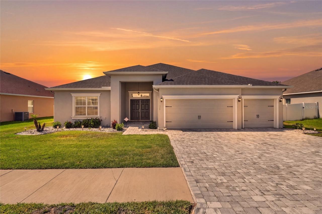 319 Travelers Creek Dr., Auburndale, FL 33823