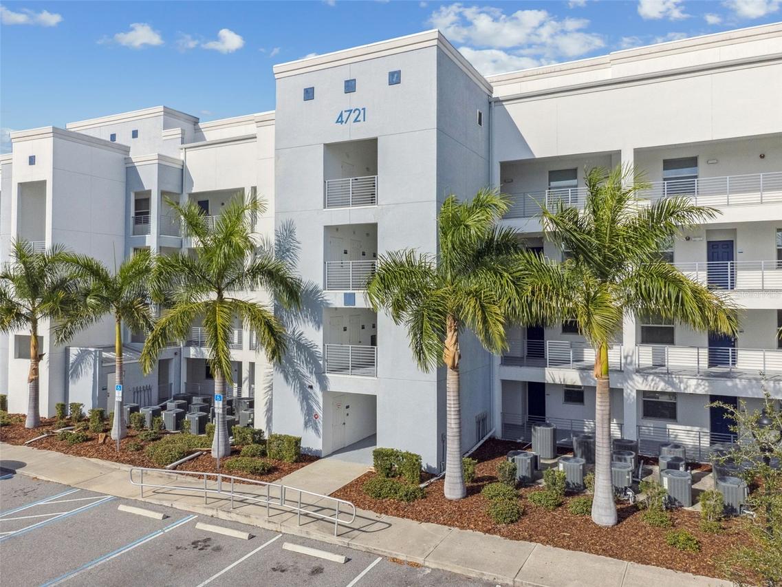 4721 Clock Tower Dr. #107, Kissimmee, FL 34746
