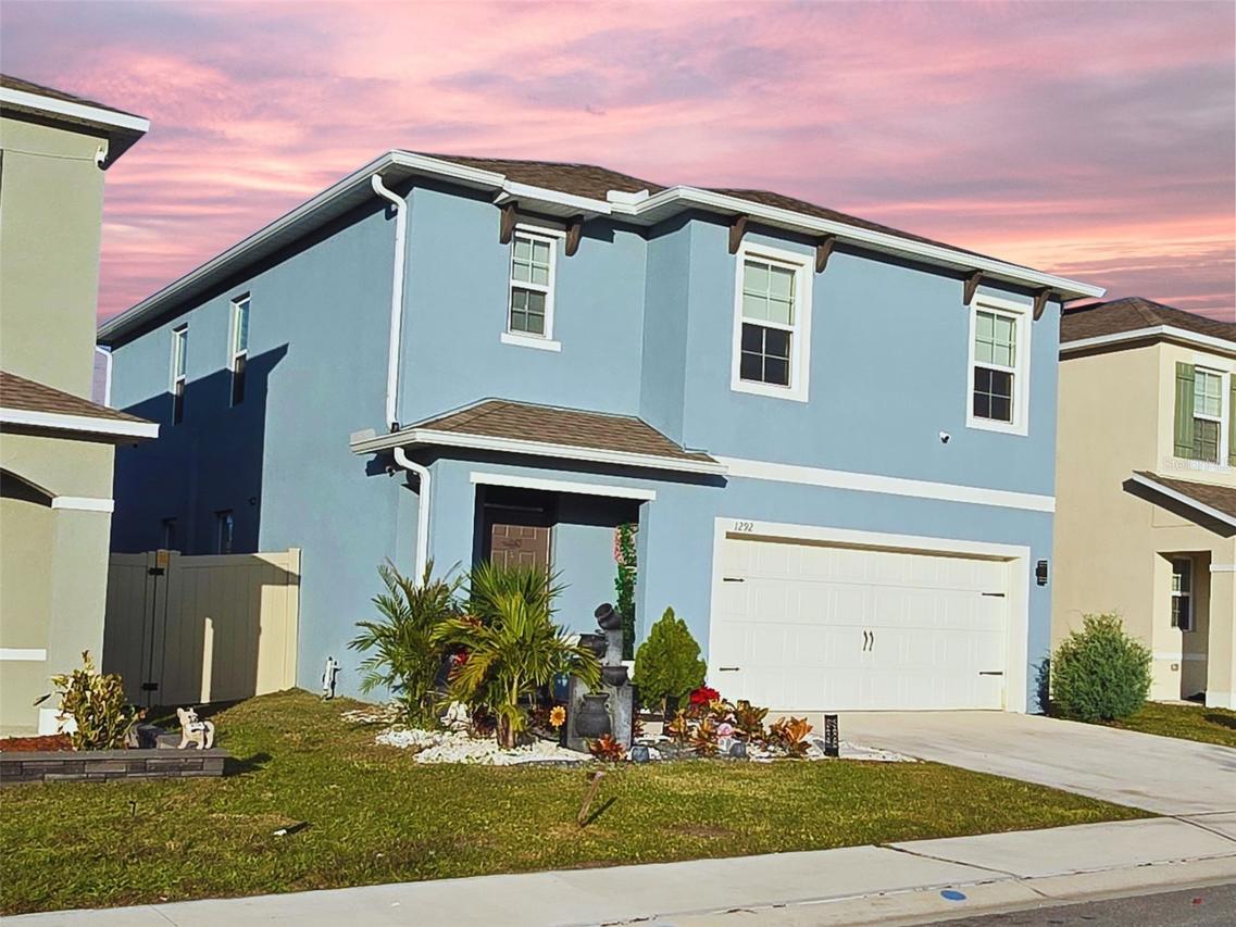 1292 Cascades Ave., Davenport, FL 33837