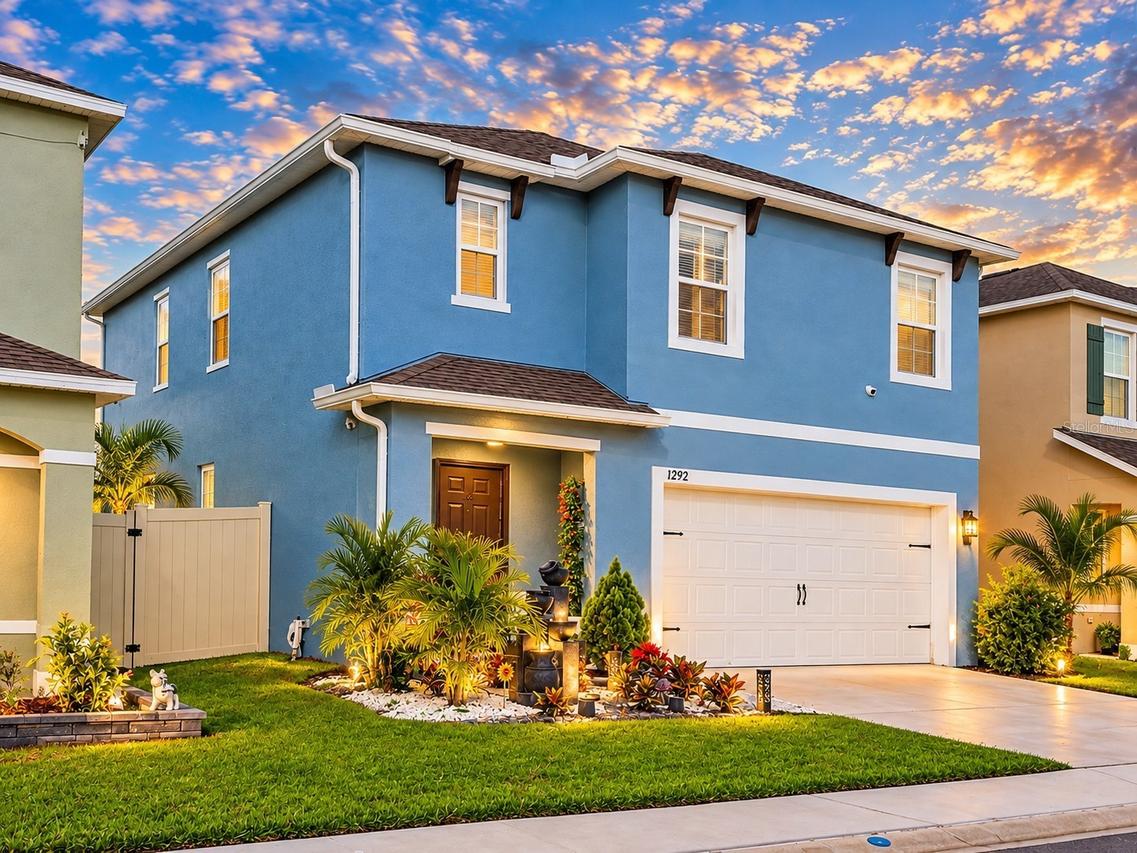 1292 Cascades Ave., Davenport, FL 33837