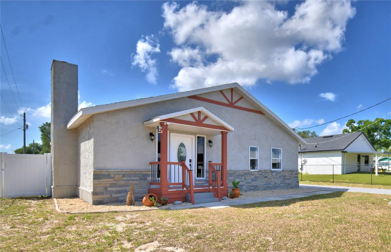 208 Center St., Auburndale, FL 33823