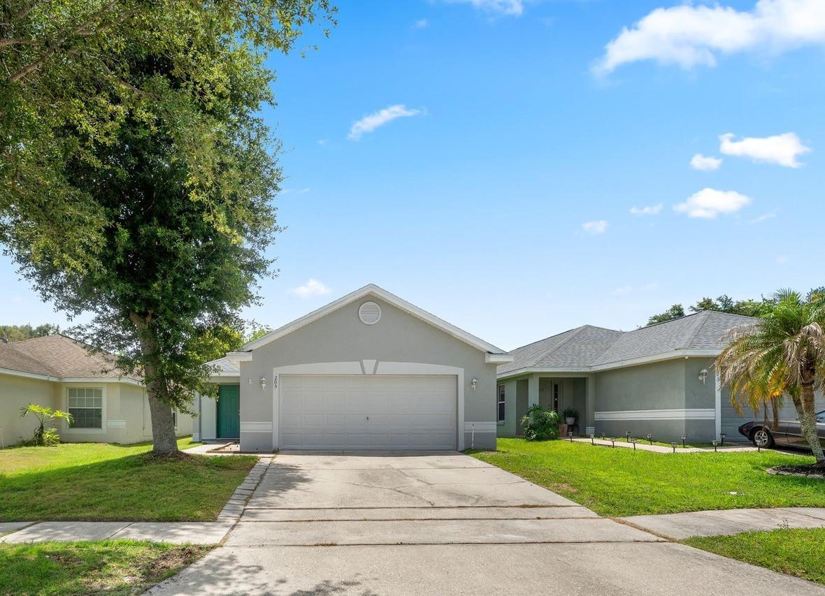 205 Owenshire Cir., Kissimmee, FL 34744