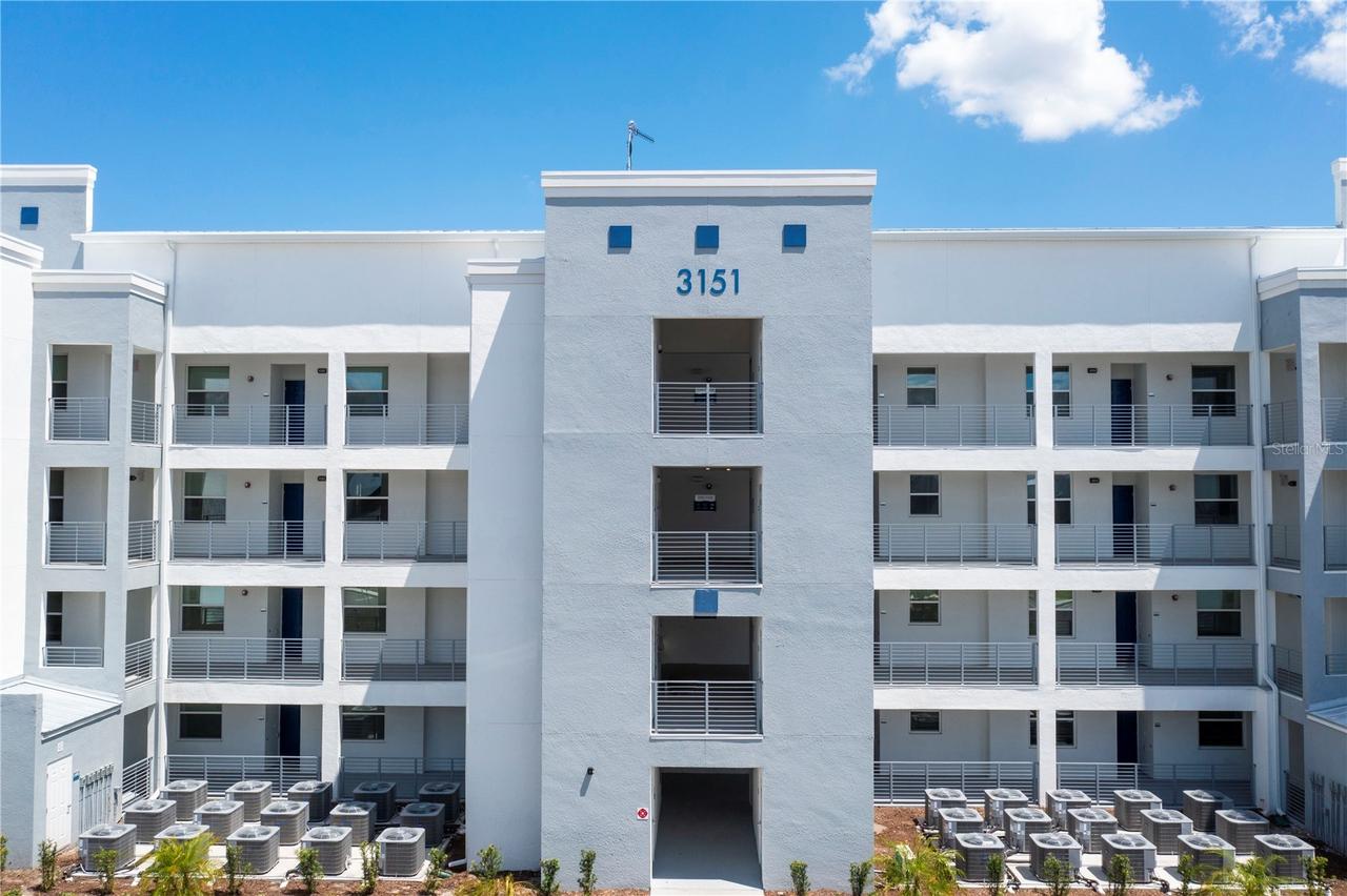 3151 Paradox Cir. #302, Kissimmee, FL 34746