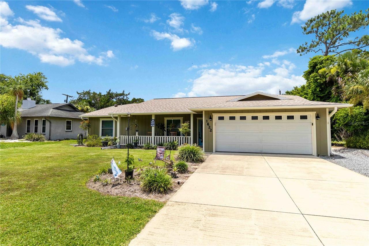 1622 Travelers Palm Dr., Edgewater, FL 32132