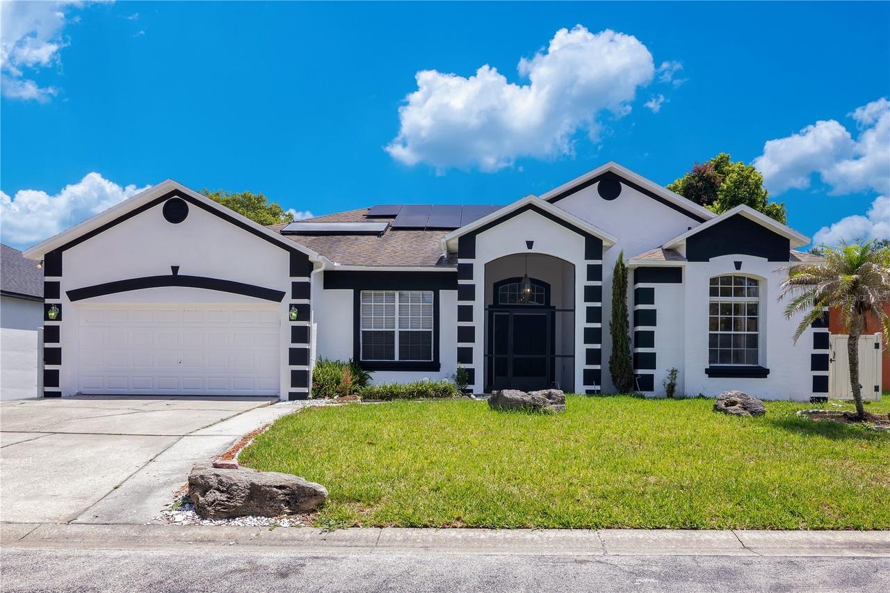 216 Boxwood Dr., Davenport, FL 33837