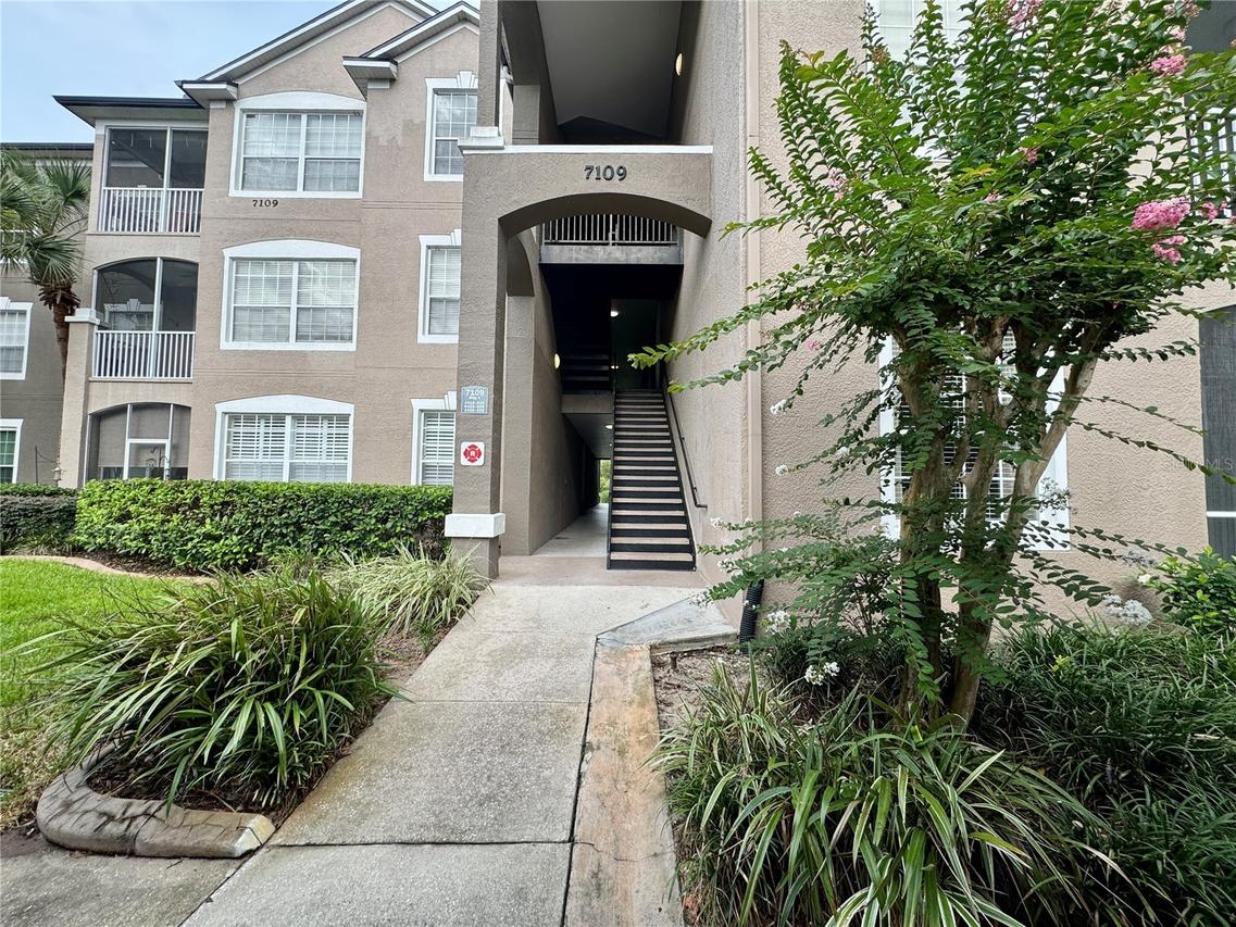 7109 Yacht Basin Ave. #418, Orlando, FL 32835