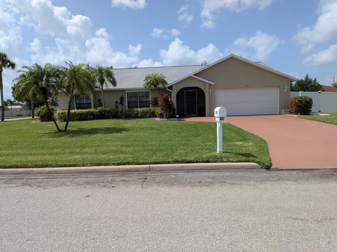 201 Danby Rd., Lehigh Acres, FL 33936