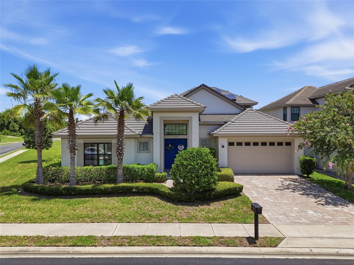 2562 Heritage Green Ave., Davenport, FL 33837