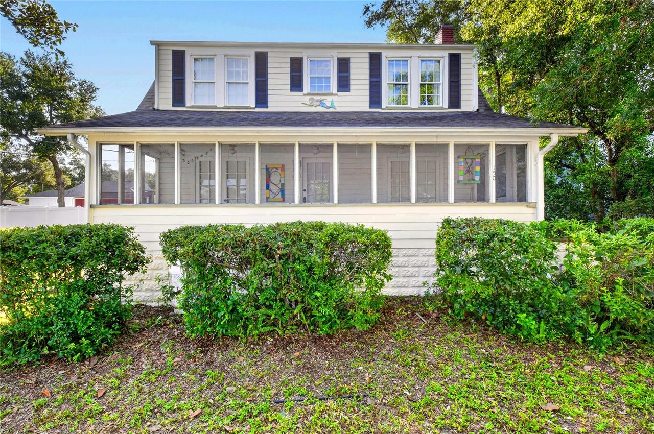 150 S Clayton St., Mount Dora, FL 32757