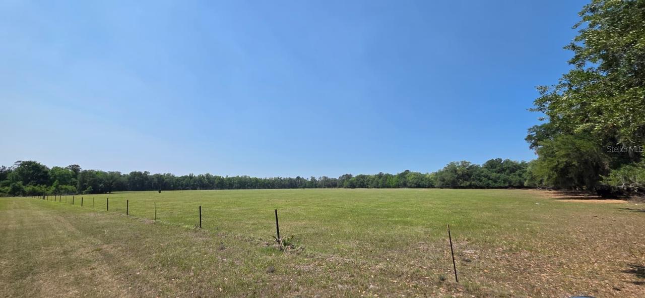 10434 SE 225th Dr., Hawthorne, FL 32640