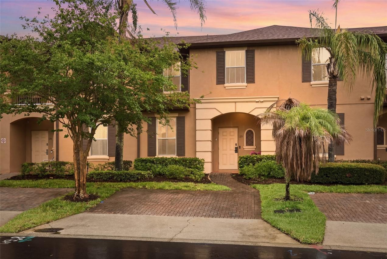 122 Capri Dr., Davenport, FL 33897