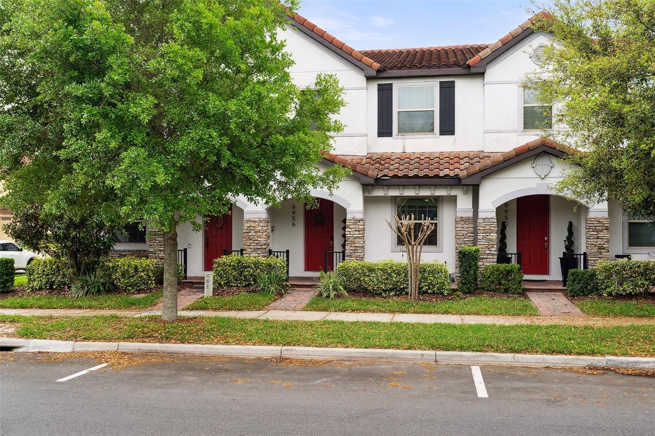 9956 Eagle Creek Center Blvd, Orlando, FL 32832
