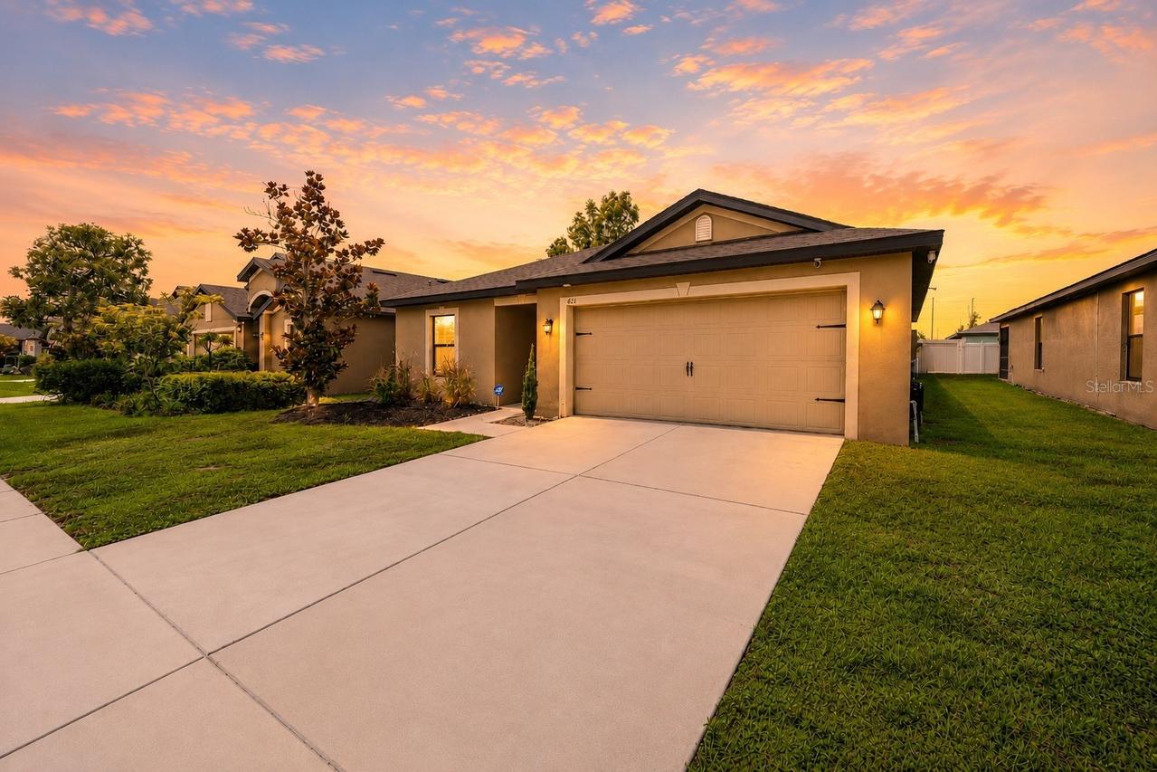 621 Chatham Walk Dr., Ruskin, FL 33570